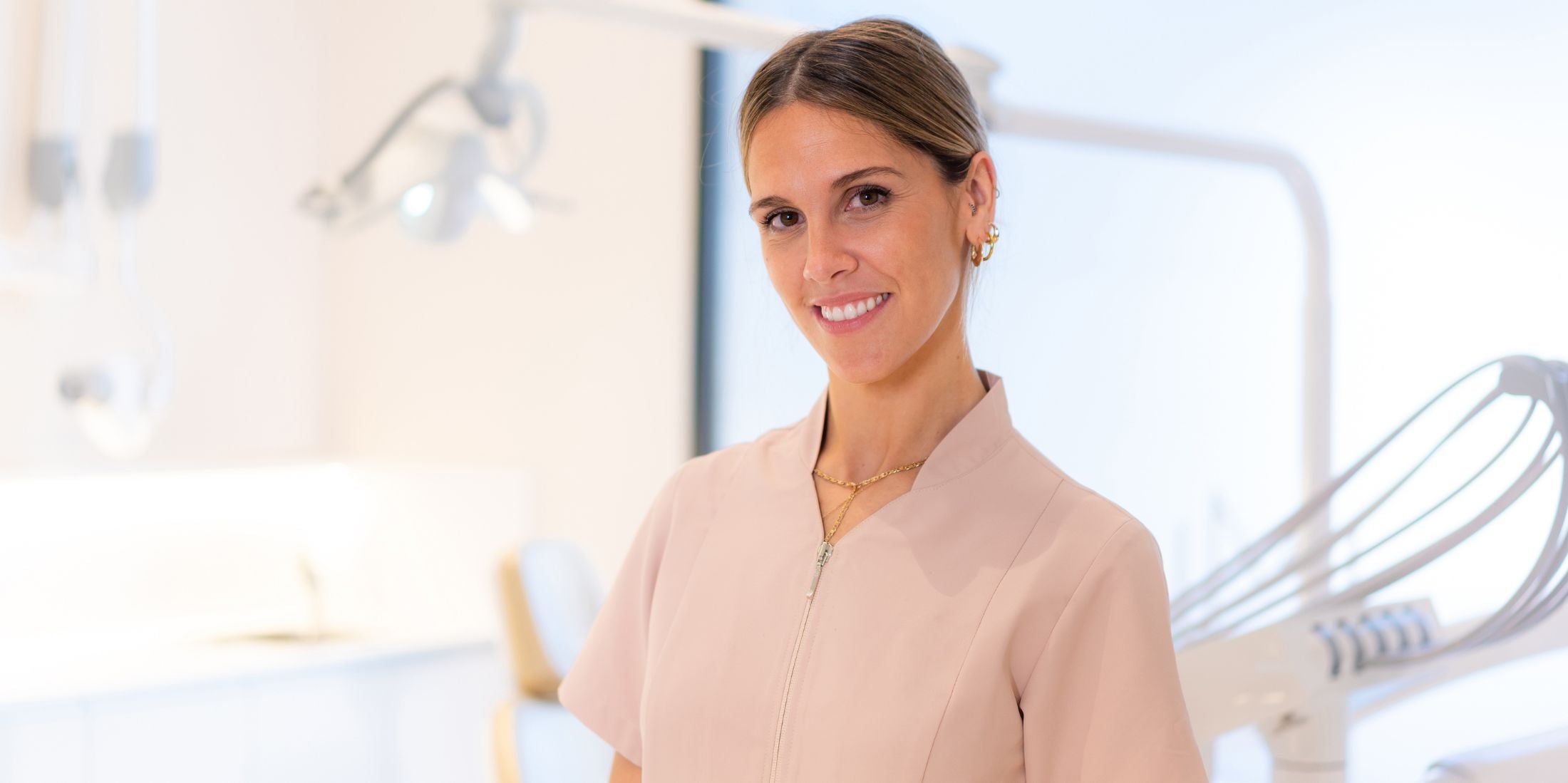 10 Celebrity Secrets for Glowing Body Skin: Skincare Tips and Tricks